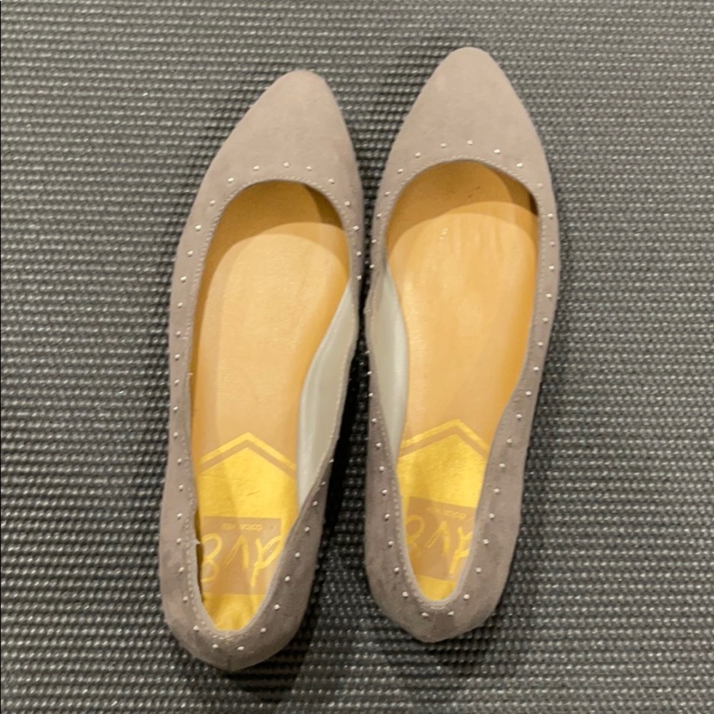 DV8 Dolce Vita Flats